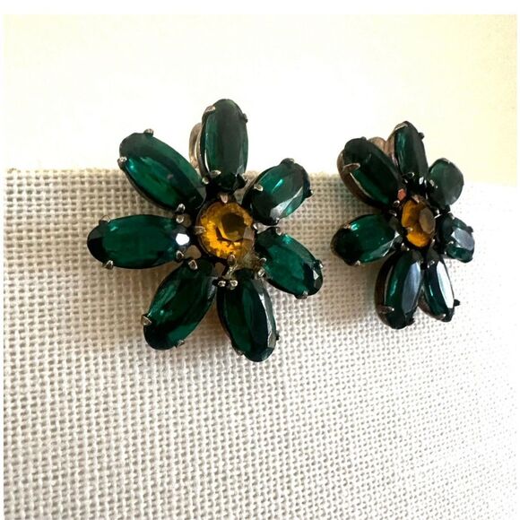 Vintage Sterling Silver Green & Yellow Glass Flower Clip-On Earrings - Picture 3 of 7